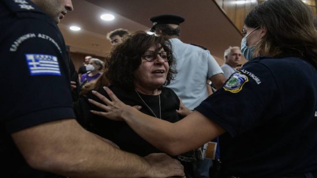 Δίκη Χρυσής Αυγής: Μεγάλη ένταση μέσα στην αίθουσα του Εφετείου – «Τι αστυνομία είστε ρε; Μαζέψτε τους φασίστες!»