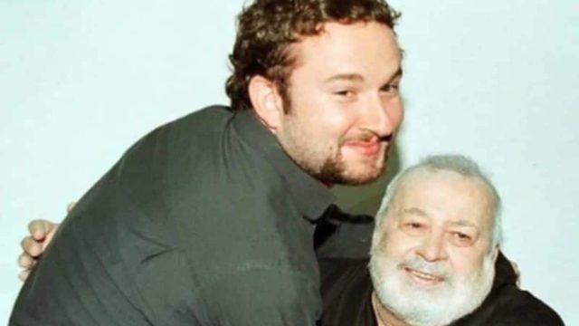 Ξεσπά ο Γιάννης Παπαμιχαήλ κατά του πατέρα του: «Με διέλυσε, με πήρε στον τάφο μαζί του»