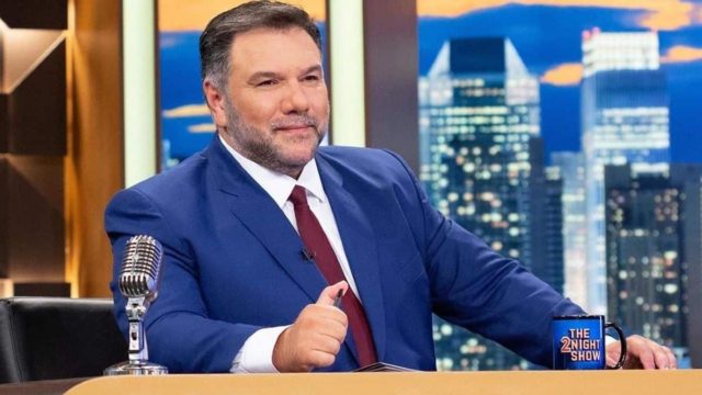 ANT1: Απίστευτα νούμερα τηλεθέασης για τον Γρηγόρη Αρναούτογλου στην πρεμιέρα του «The 2night Show»