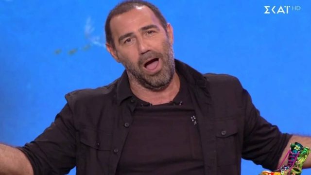 Ανελέητος «βομβαρδισμός» από τον Αντώνη Κανάκη: «Ρισκάρουν και θυσιάζονται…»