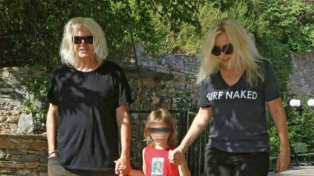 Ανδρέας Καρβέλας: Αυτός είναι ο γιος που απέκτησε με την Αννίτα Πάνια ο Νίκος Καρβέλας! (photos)