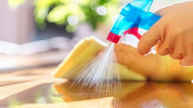 Εμμονή με την καθαριότητα; Δείτε πώς θα ξεφορτωθείτε κάθε ίχνος σκόνης