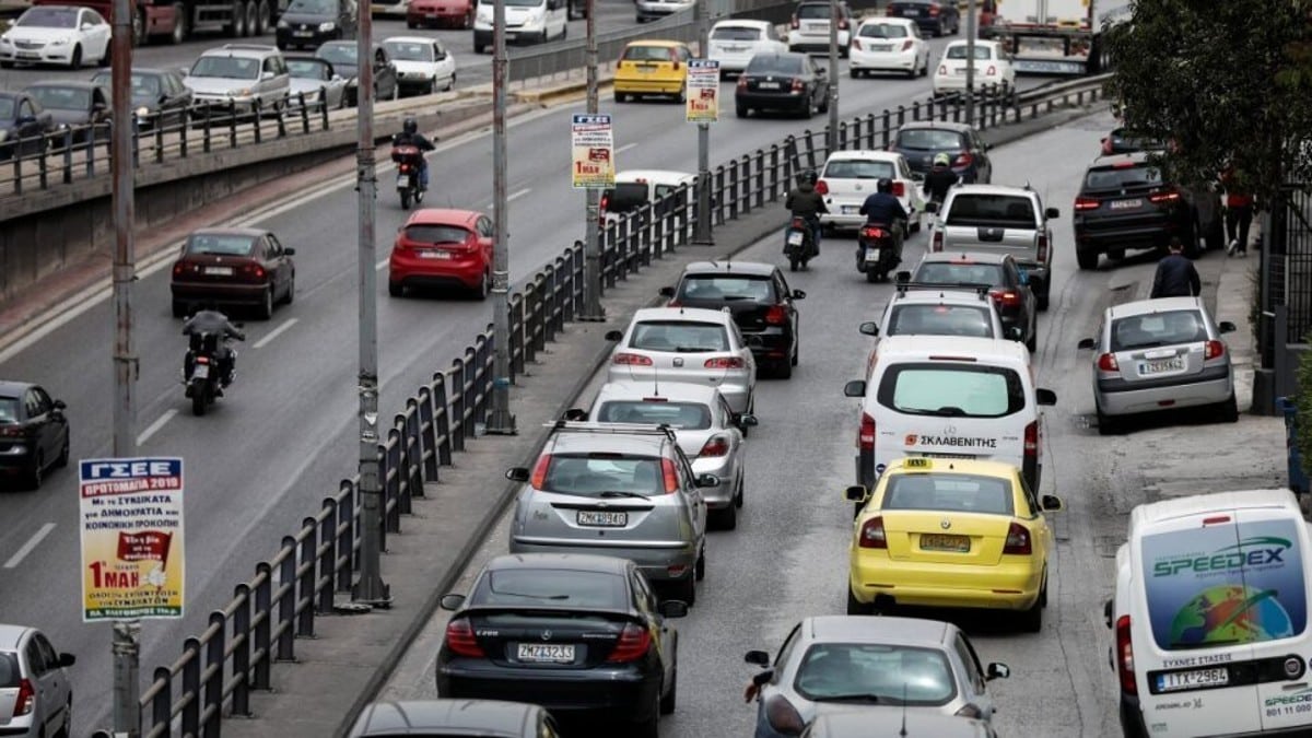 Συναγερμός στον Κηφισό: Εκτροπή της κυκλοφορίας λόγω τροχαίου – Σε ποιο σημείο πρέπει να προσέξετε