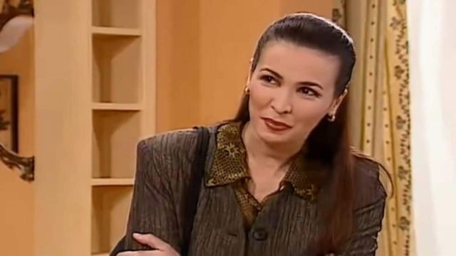 Θυμάστε τη Σκοπελούζου από το «Κωνσταντίνου και Ελένης»; Δείτε πώς είναι σήμερα η γυναίκα που κόντεψε να παντρευτεί στην πραγματικότητα ο Κατακουζηνός
