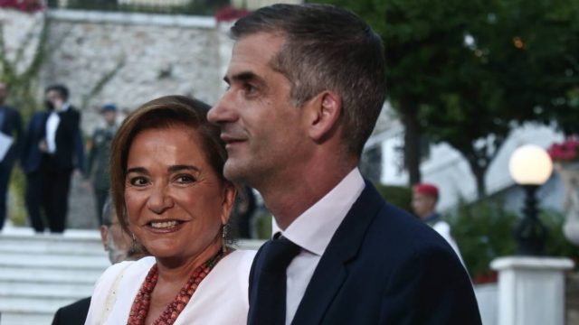 Κώστας Μπακογιάννης: Συγκινημένος με το πρόβλημα υγείας της μητέρας του – «Το μόνο που μπορώ να πω…»
