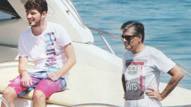 Η απόλυτη ευτυχία για τον Λάμπη Ευαγγελάτο: Οι ξέγνοιαστες στιγμές από τις διακοπές του και η ομοιότητα με τον πατέρα του (photos)