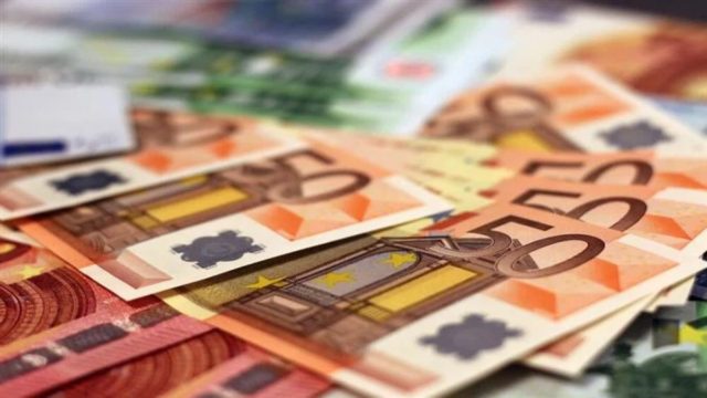 «Βρέχει» λεφτά από σήμερα (26/9): Μπαράζ πληρωμών συντάξεων, ΕΦΚΑ, ΔΥΠΑ και ΟΠΕΚΑ – Ποιοι θα δουν χρήματα στους λογαριασμούς τους