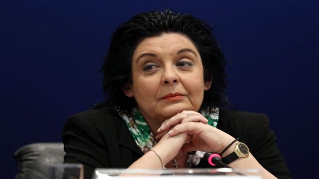 Αρκετά πάνω από τα 60 και δεν το κρύβει – Η Λιάνα Κανέλλη αποκάλυψε ευθέως την ηλικία της
