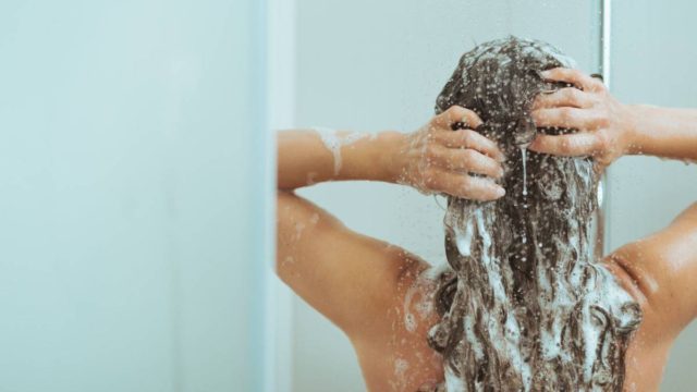Σταματήστε το αμέσως! Αν κάνεις αυτό την ώρα του ντους μάθε πως απαγορεύεται