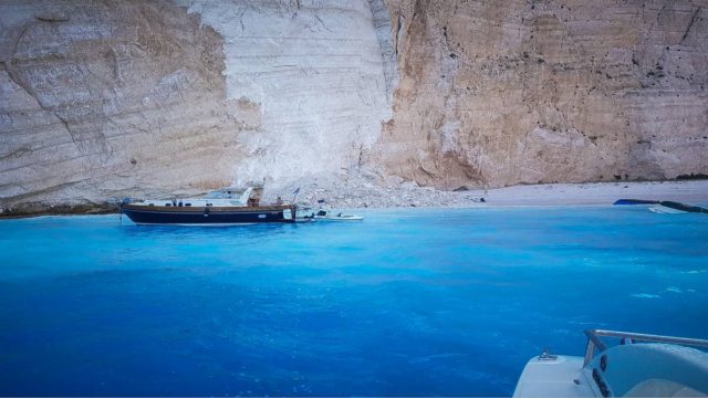 Πανικός στην Ζάκυνθο: Κατολίσθηση στο Ναυάγιο λόγω σεισμού