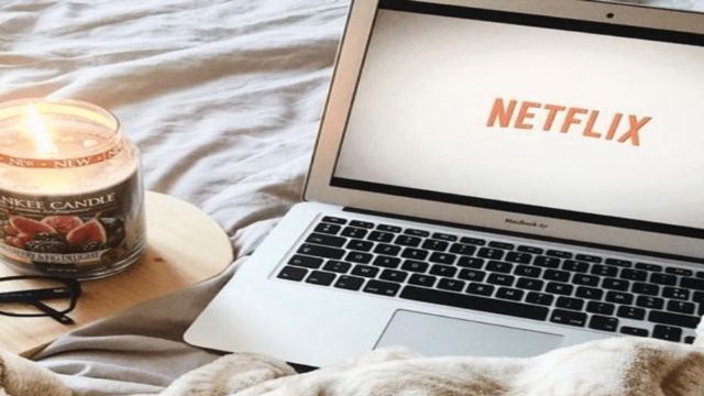 4 καινούργιες σειρές στο Netflix που αξίζει να δεις