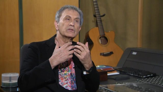 Το τραγούδι κόντεψε να τον χάσει: Η δουλειά που θέλησε να κάνει ο Γιώργος Νταλάρας πριν γίνει καλλιτέχνης