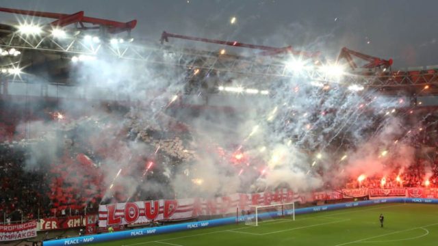 «Καμπάνα» UEFA στον Ολυμπιακό: Κλειστή η «Θύρα 7» με Καραμπάγκ και πρόστιμο 58.000 ευρώ