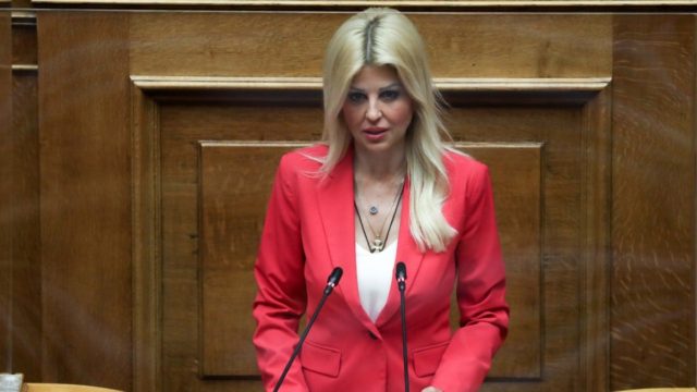 Νέα σχέση για την Έλενα Ράπτη μετά το διαζύγιο με τον Κίμωνα Μπάλλα – Αυτός είναι ο σύντροφός της