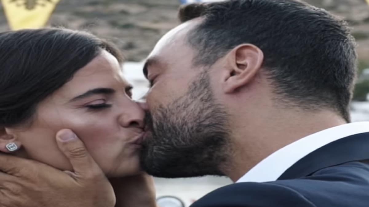 Για πρώτη φορά στο φως: Αδημοσίευτο βίντεο από τον γάμο Σάκη Τανιμάνιδη και Χριστίνας Μπόμπα