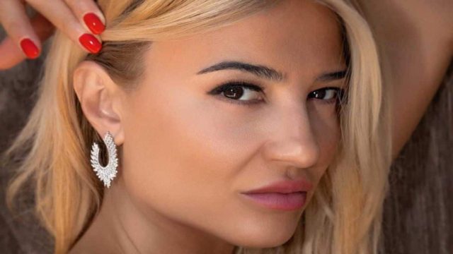 Με άλλα χείλη και στυλ: Πως ήταν η Φαίη Σκορδά το 2013 όταν παρουσίασε για πρώτη φορά το Πρωινό του ΑΝΤ1