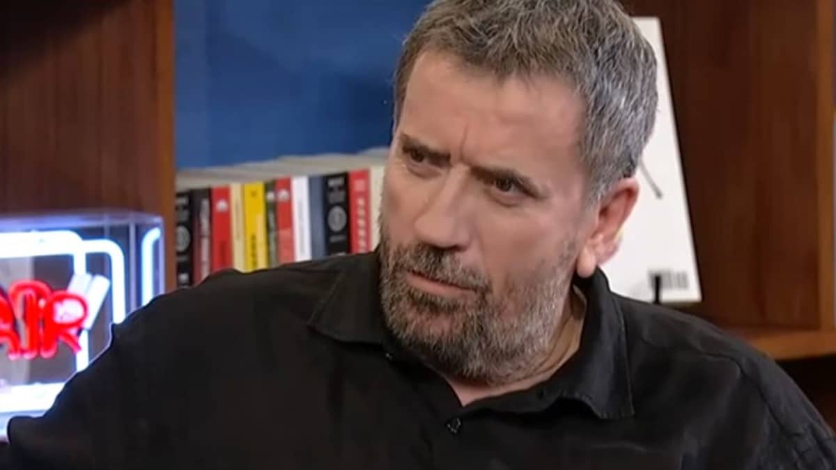 «Από ένα σημείο και μετά ένιωσα…» – Η σπάνια εξομολόγηση του Σπύρου Παπαδόπουλου για τις σχέσεις του (Video)