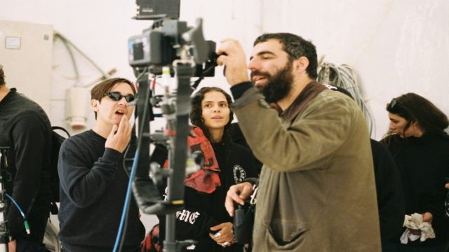 Ο Romain Gavras και ο Surkin στην Αθήνα με το νέο τους πρότζεκτ «GENER8ION» σε παγκόσμια πρεμιέρα
