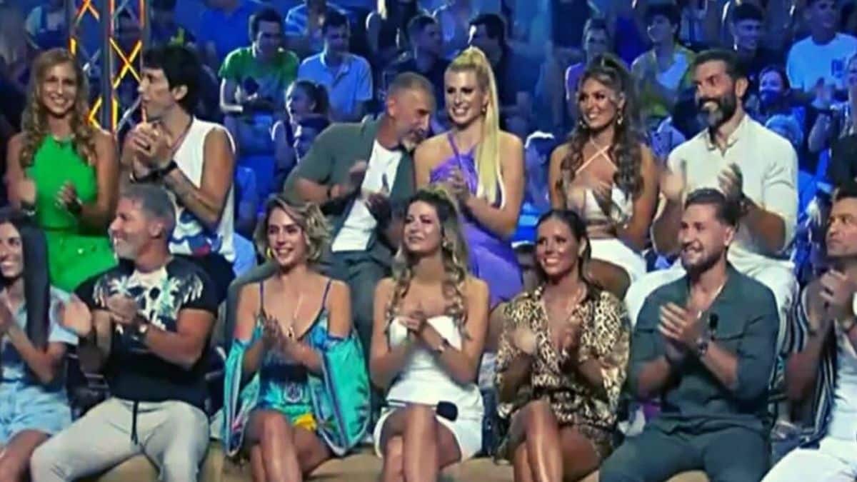 Κίνηση ματ από Ατζούν – Αυτό είναι το πρώτο ζευγάρι στο νέο Survivor