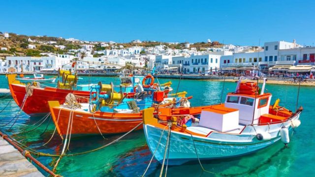 Ξεχάστε Μύκονο και Σαντορίνη: Ο δημοφιλέστερος προορισμός – έκπληξη στην Ελλάδα που είχε 100% πληρότητα φέτος