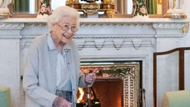 Τι θα συμβεί μετά το θάνατο της βασίλισσας Ελισάβετ – Όσα ορίζει το πρωτόκολλο