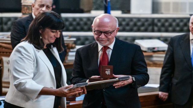 Στον Ζαν Κλοντ Γιουνκέρ, τον Τζακ Λου και στον Κλάους Ρέγκλινγκ το διεθνές Βραβείο Φιλελληνισμού LORD BYRON