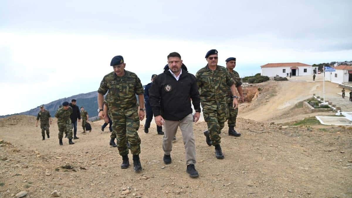 Ένοπλες Δυνάμεις: «Σάρωσε» το Ανατολικό Αιγαίο ο Χαρδαλιάς – Μήνυμα ετοιμότητας στην Άγκυρα