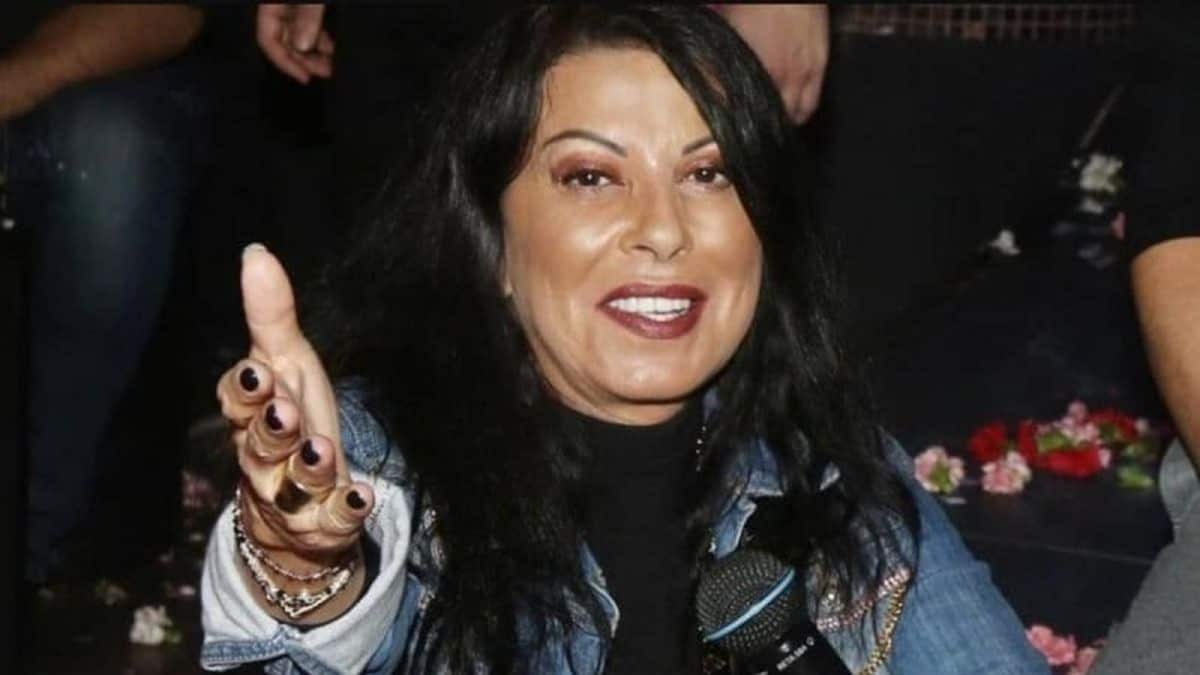 «Πυρετός» για την Άντζελα Δημητρίου: «Είναι κακό να σκοτώνεις κάτι, αλλά δε γινόταν να φέρω στον κόσμο 20 παιδιά»
