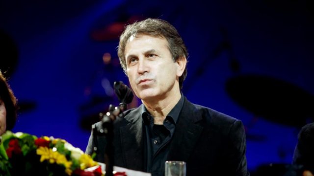 Σοκάρει ο Γιώργος Νταλάρας: «Ο δικηγόρος μου ήταν έτοιμος να τον διαλύσει…»