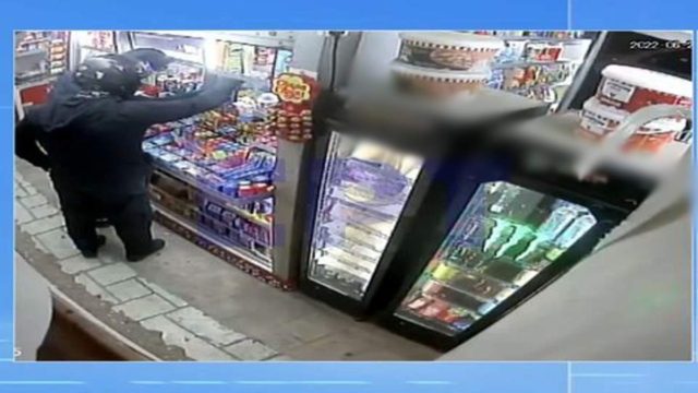 28χρονος πήγε να ληστέψει περίπτερο – Αυτό που κατέγραψε η κρυφή κάμερα ήταν ο χειρότερός του εφιάλτης!