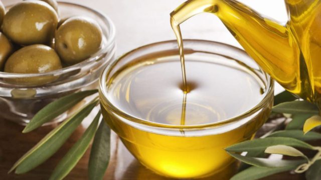 Ελαιόλαδο το θαυματουργό: 3 απίθανες χρήσεις του που δεν φανταζόσασταν ποτέ