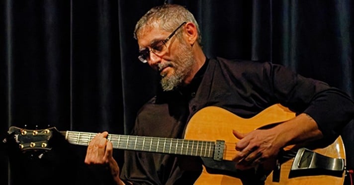 O Απόστολος Λεβεντόπουλος έρχεται στο Half Note Jazz Club
