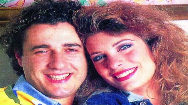 «Με παράτησε για τον…»: Ο άγνωστος μνηστήρας της Ελένης Μενεγάκη σε μία πρωτοφανή συνέντευξη!