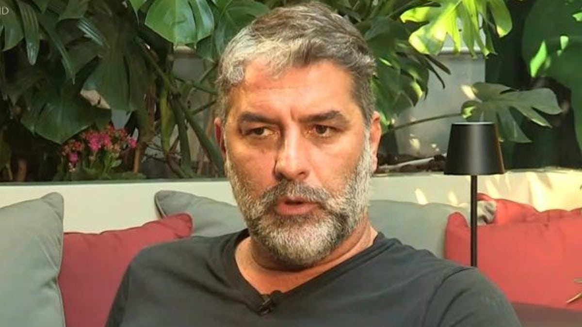 Ελάχιστοι το γνωρίζουν για τον Βασίλη Μπισμπίκη: Αυτός ο γνωστός Έλληνας είναι ο… πεθερός της Δέσποινας Βανδή
