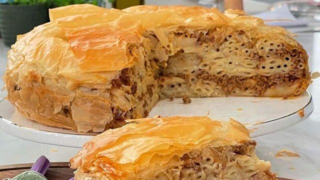 Τραγανό γιαννιώτικο παστίτσιο με φύλλο κρούτας – Το μυστικό της νοστιμιάς κρύβεται στο μαγείρεμα του κιμά