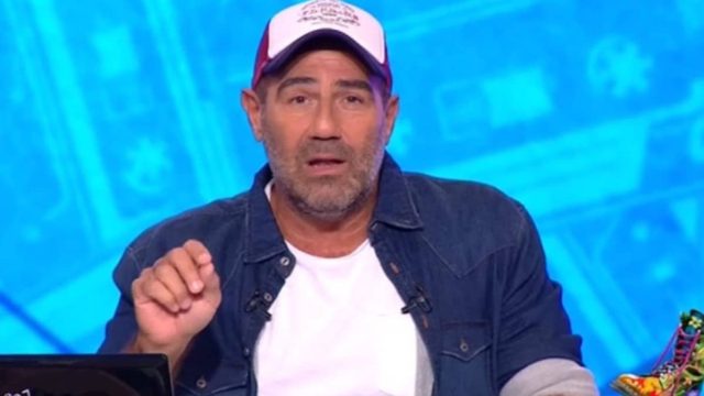 Ράδιο Αρβύλα: «Τι ξεφτίλα είναι αυτή;» – Το άγριο ξέσπασμα του Αντώνη Κανάκη
