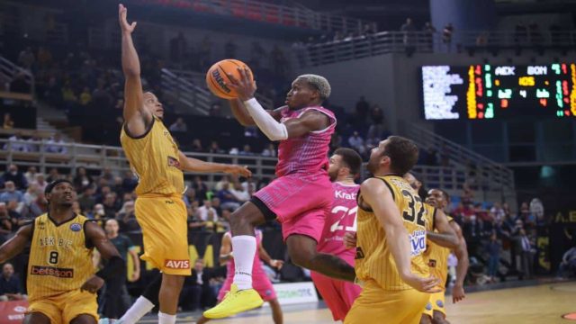 ΑΕΚ – Βόννη 66-73: Κατάρρευση στο β’ μέρος και ήττα στα Άνω Λιόσια