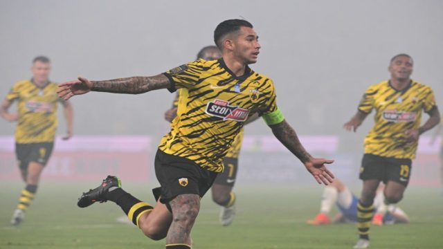 Super League: «Κιτρινόμαυρος» παροξυσμός στη Νέα Φιλαδέλφεια – Πάρτι της ΑΕΚ στην πρεμιέρα της «OPAP Arena» (video)