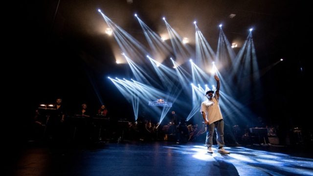 Red Bull Symphonic: Ο 12ος Πίθηκος και η Συμφωνική Ορχήστρα του Δήμου Θεσσαλονίκης μας άφησαν «άφωνους» στο πρωτοπόρο sold out μουσικό event!