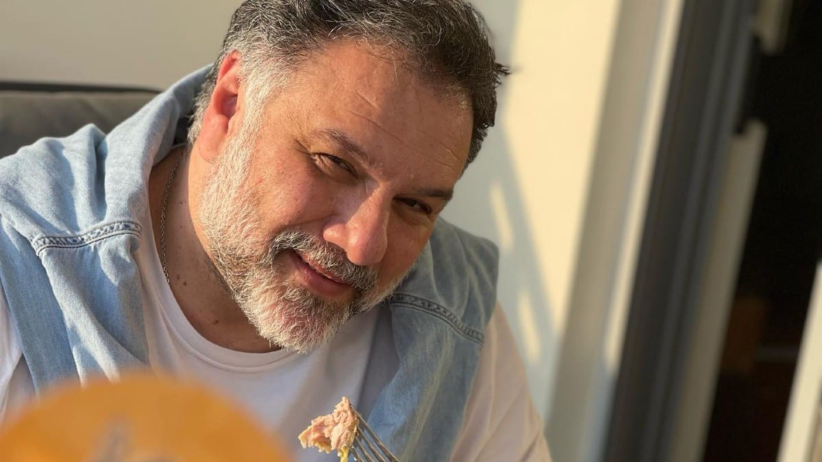 «Με πληγώνει πολύ…» – Συντετριμμένος ο Γρηγόρης Αρναούτογλου