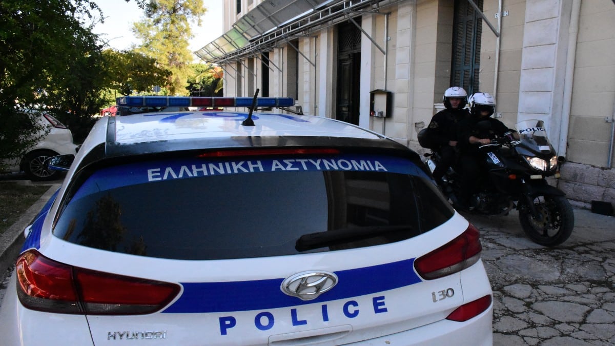 Σοκ στη Δράμα: Αυτοκτόνησε 35χρονος αστυνομικός μέσα στο αυτοκίνητό του