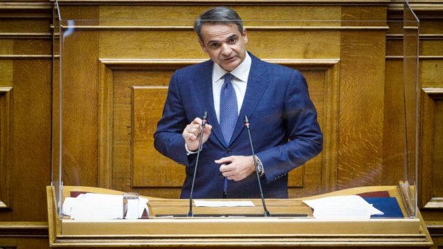 «Παράθυρο» Μητσοτάκη για επιστροφή της επιδότησης στο ντίζελ κίνησης – Τι είπε από το βήμα της Βουλής