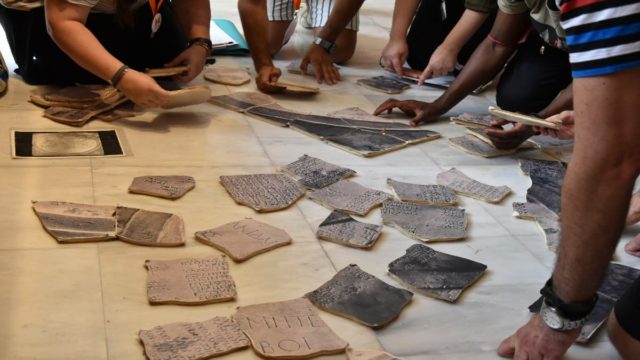 Πρόσφυγες συστήνουν στο κοινό μουσεία και αρχαιολογικούς χώρους της Αθήνας