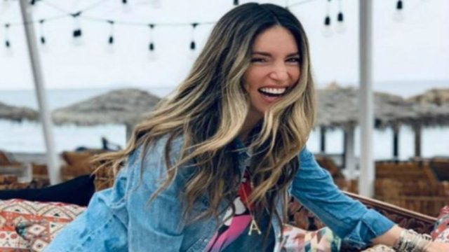 Αθηνά Οικονομάκου: Αυτός είναι ο κούκλος αδελφός της! Έχει γαλάζια μάτια και θα τον ερωτευτείτε