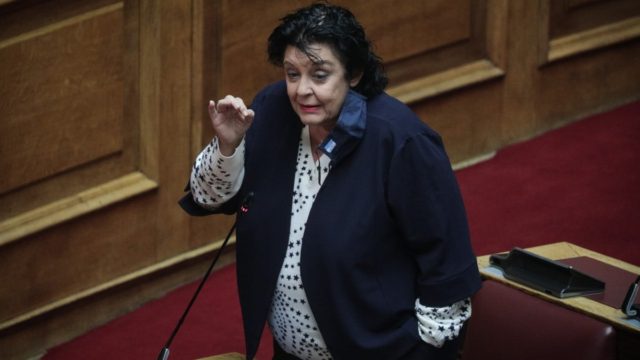Οργή για τη Λιάνα Κανέλλη: Άγριο κράξιμο στο Twitter μετά το σχόλιο για «one night stand στο Α.Τ. Ομόνοιας»