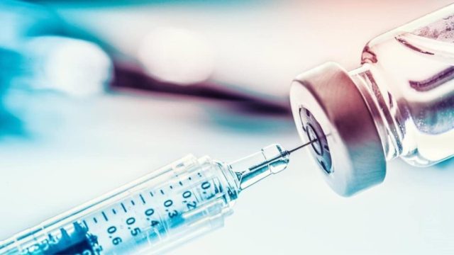 Εμβόλιο γρίπης: Ποιοι και πότε πρέπει να εμβολιαστούν πρώτοι – Οι 10 ομάδες αυξημένου κινδύνου