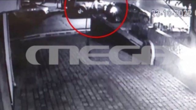 Παλαιό Φάληρο: Νέo βίντεο – ντοκουμέντo από την απόπειρα βιασμού της 24χρονης (video)