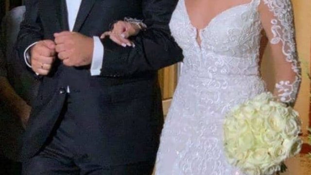 «Βόμβα» στη showbiz: Παντρεύεται γνωστή Ελληνίδα – Φωτογραφίες από την πρόταση γάμου
