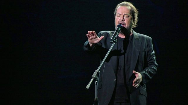 «Ράγισε» καρδιές ο Γιάννης Πάριος: «Μετανιώνω που δε ζήτησα συγγνώμη από…»