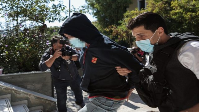 Βιασμός 12χρονης στον Κολωνό: Καταιγισμός αποκαλύψεων για την δράση του 53χρονου – Το πρόσωπο-κλειδί που μπορεί να ήξερε για τον εφιάλτη της (Video)